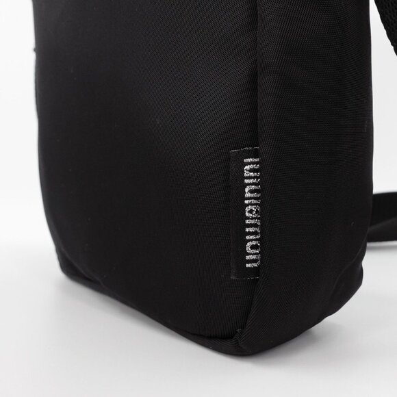 Lululemon Wunderlust Crossbody Bag 2L Black OS - Picture 13 of 16